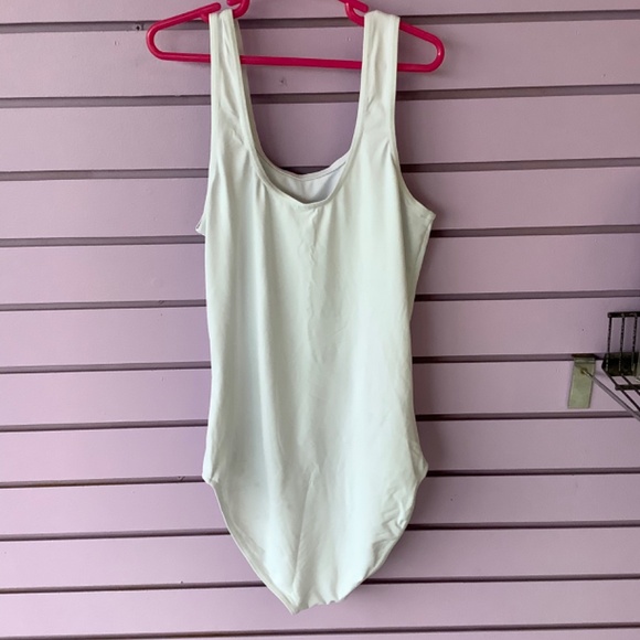 White Mondor bodysuit in EUC. - Picture 2 of 3
